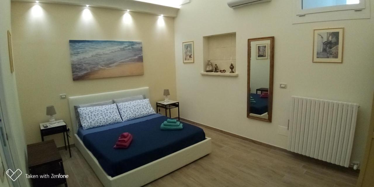 B&B Excelsior เลชเช ภายนอก รูปภาพ